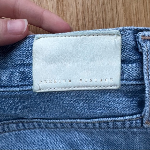 Citizens of Humanity - Liya High Rise Classic Fit Torn Size - 28 - Picture 10 of 17